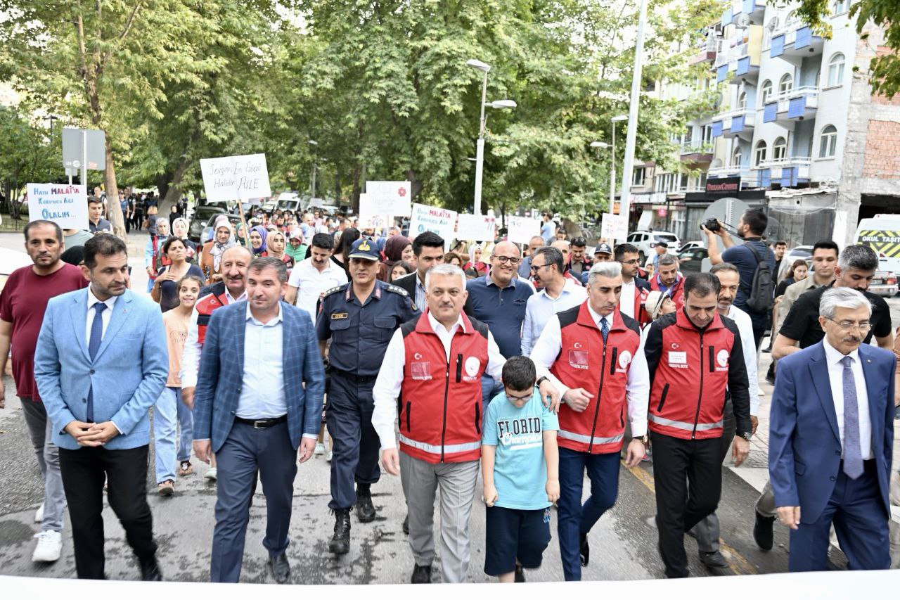 Vali Ersin Yazıcı Koruyucu Aile Günü Etkinliğine Katıldı