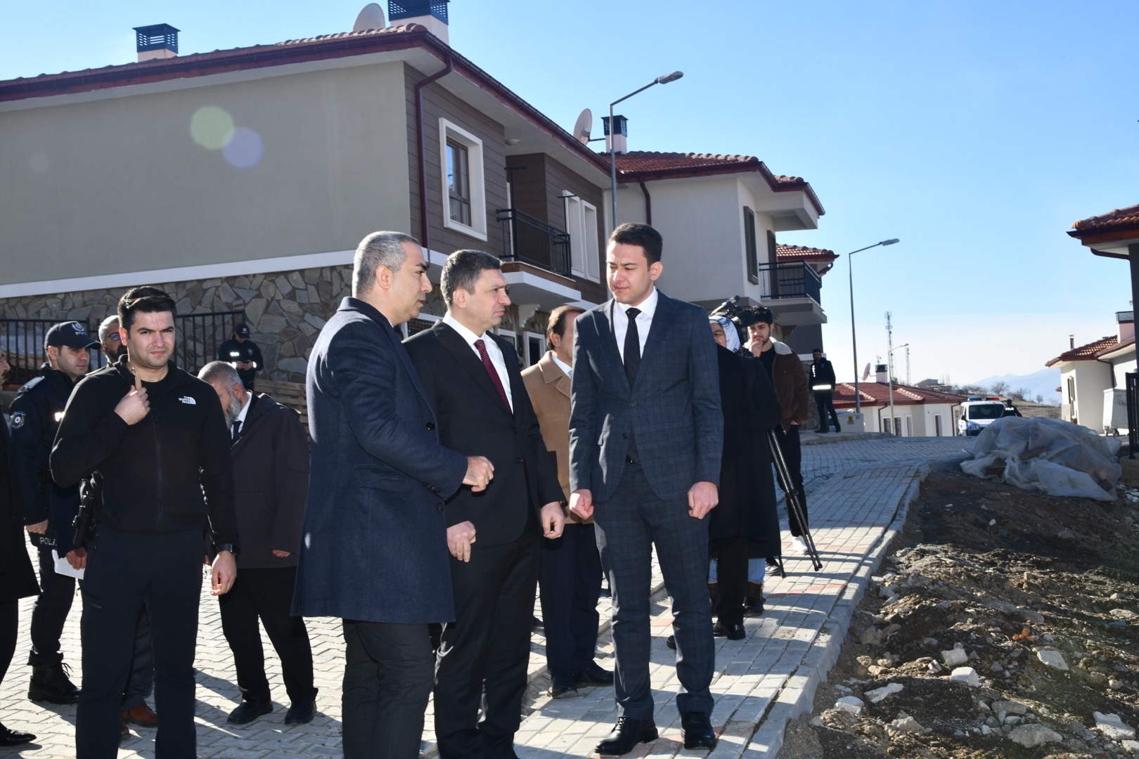 Vali Şahin'den Doğanyol'a Ziyaret