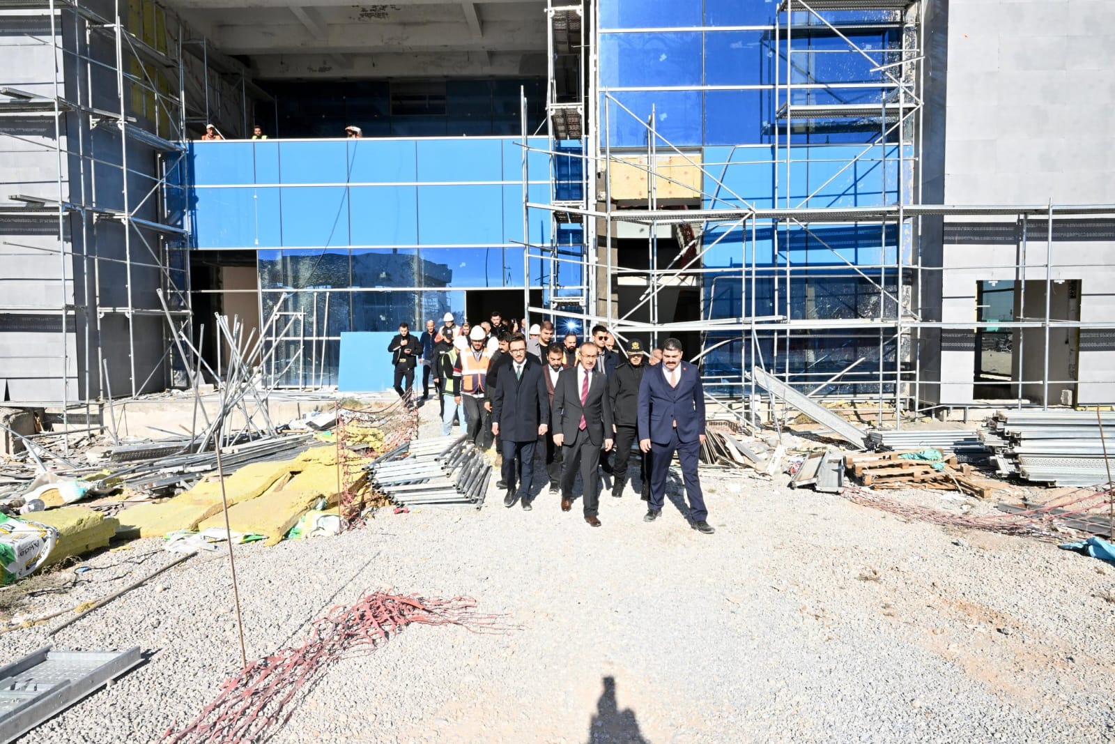 Vali Seddar Yavuz Malatya Havalimanı Yeni Terminal Binasında İncelemelerde Bulundu