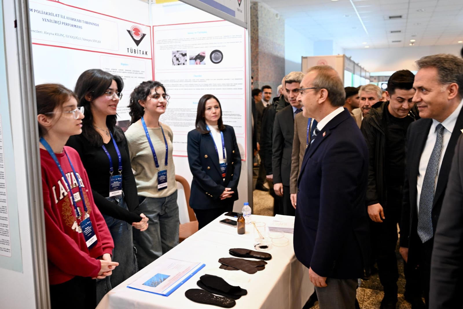 Vali Seddar Yavuz, TÜBİTAK Sergisi Açılış Törenine Katıldı