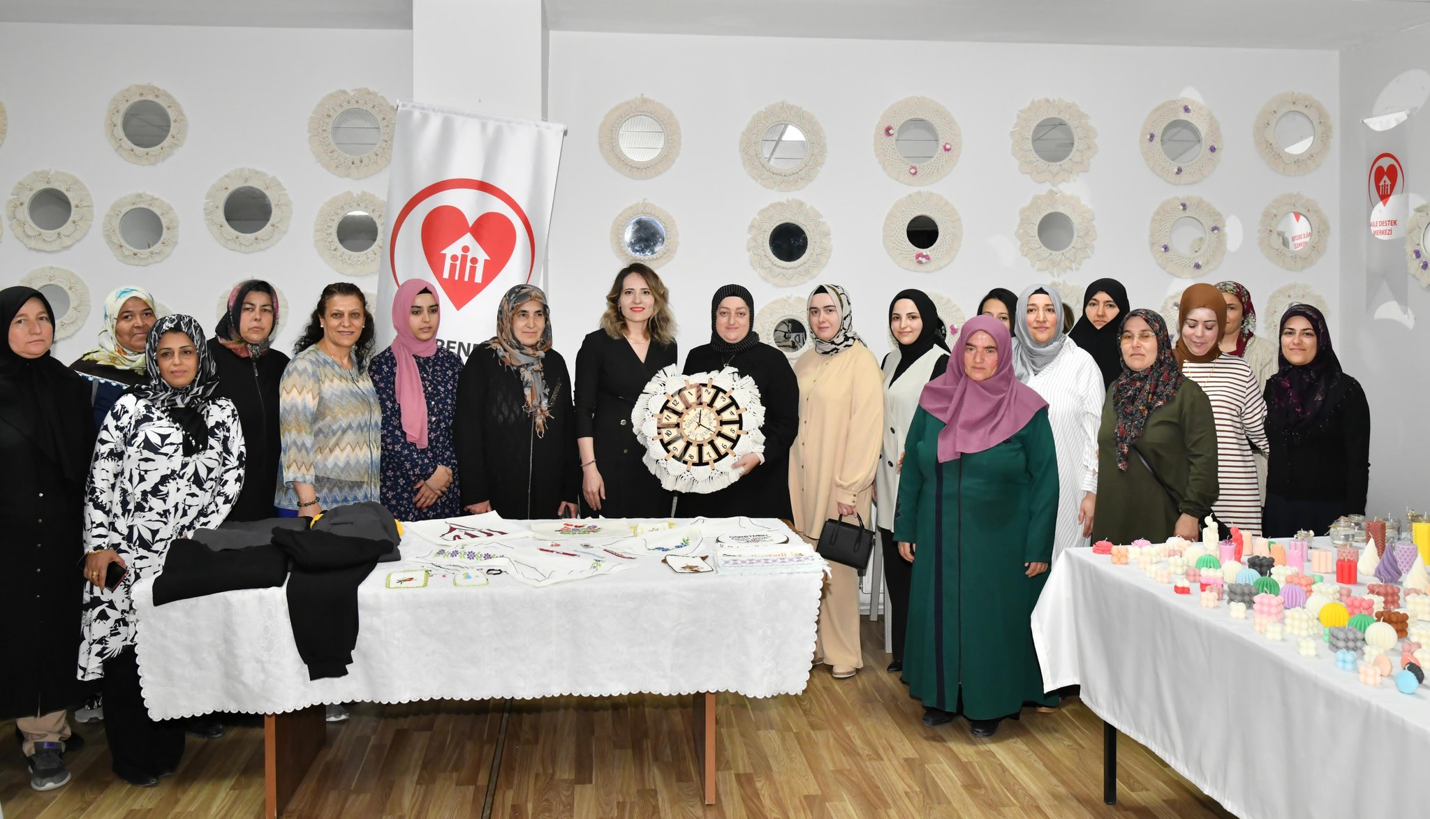 Vali Yazıcı'nın Eşinden Darende İlçesine Ziyaret