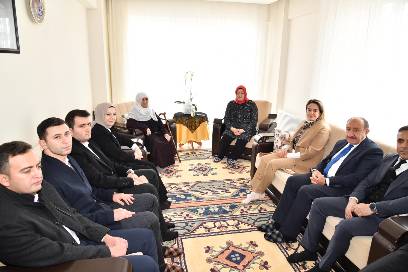 Vali Yazıcı'nın Eşinden Şehit Ailelerine Ziyaret