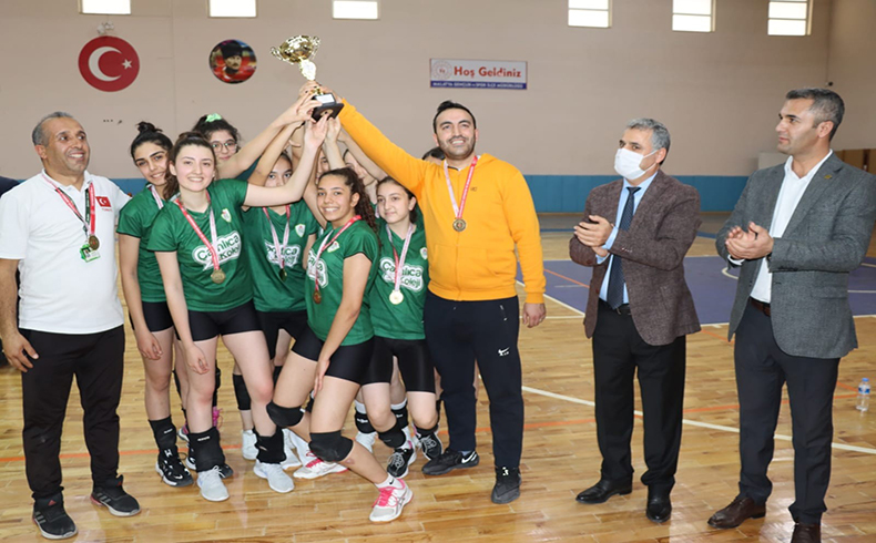 Voleybol il şampiyonası maçları sona erdi