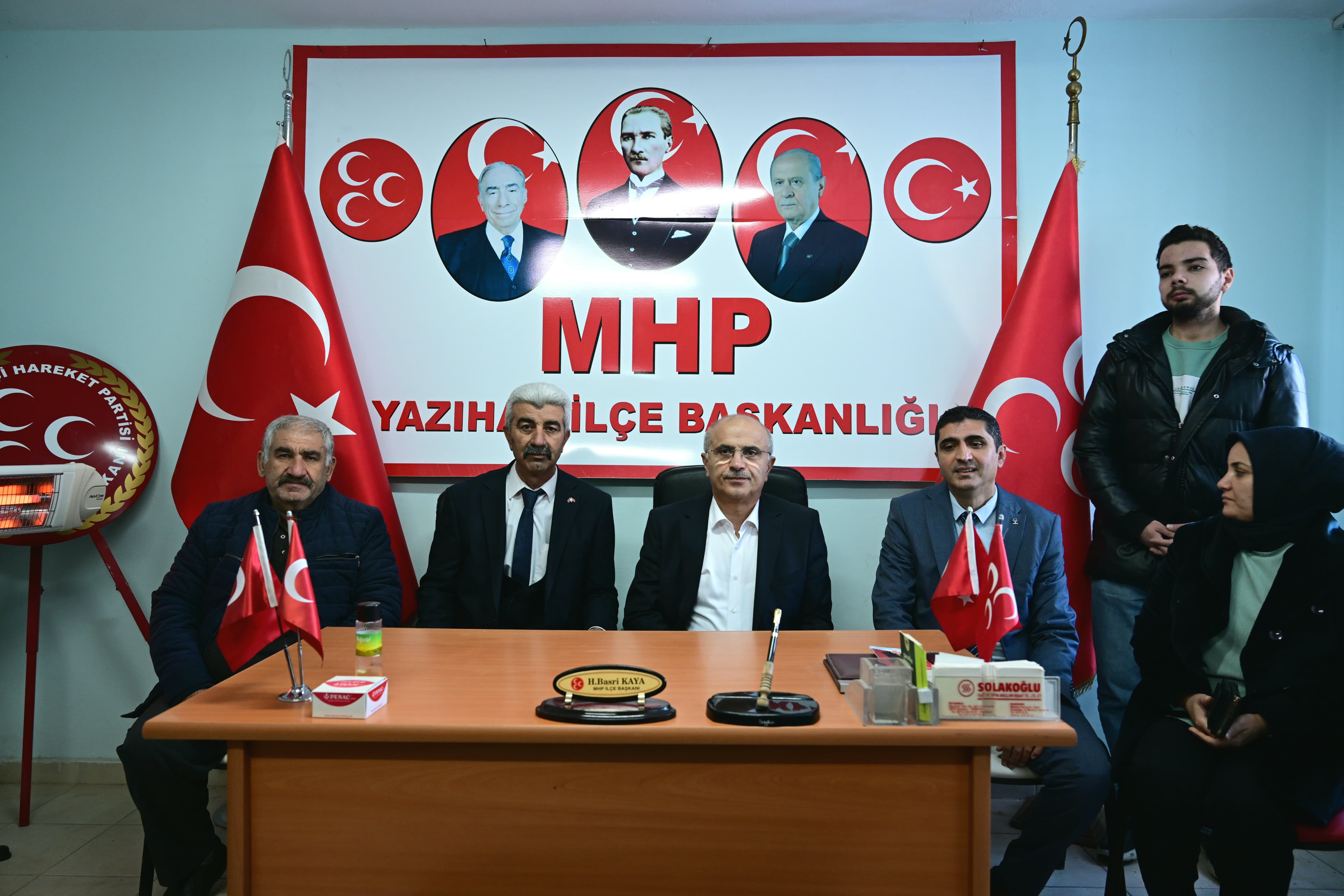 Yazıhan İlçesine Ziyarette Bulunan Büyükşehir Belediye Başkanı Sami Er, ‘HEMŞEHRİLERİMİZ HİZMETİN EN İYİSİNE LAYIKTIR’