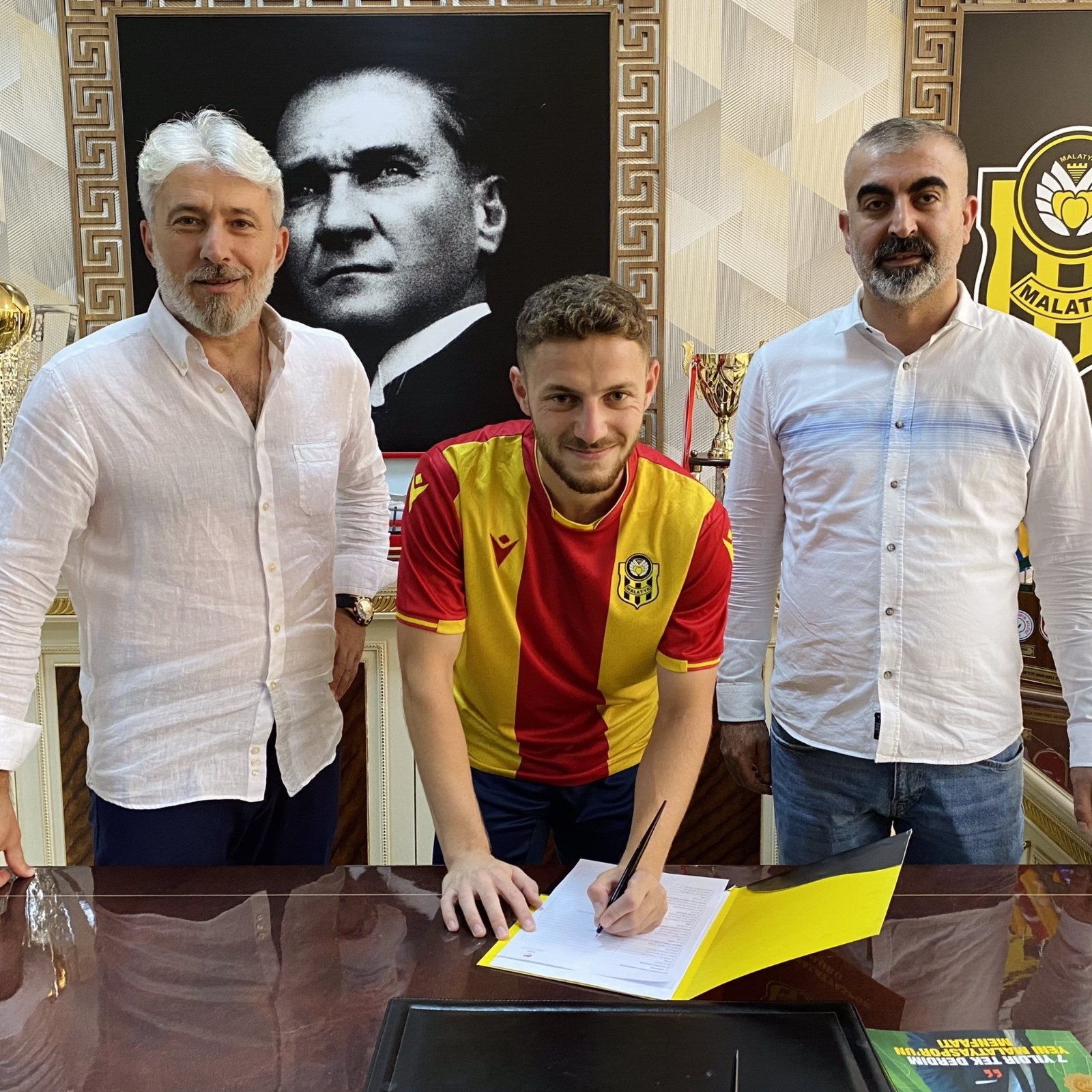 Yeni Malatyaspor’da genç forvetin sözleşmesi uzatıldı