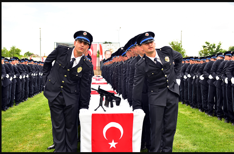 Yeni Mezun Polisler Yemin Etti