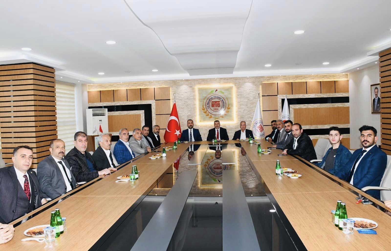 Yeniden Refah Partisi Malatya İl Başkanı Burhan Kılıç,Ziyaretlerini Sürdürüyor