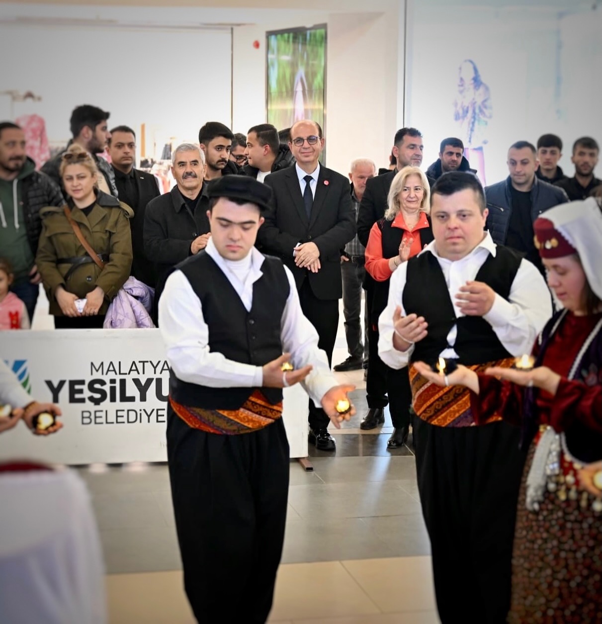 YEŞİLYURT BELEDİYESİ ENGELLİLER GÜNÜ’NÜ ÖZEL PROGRAMLARLA KUTLADI