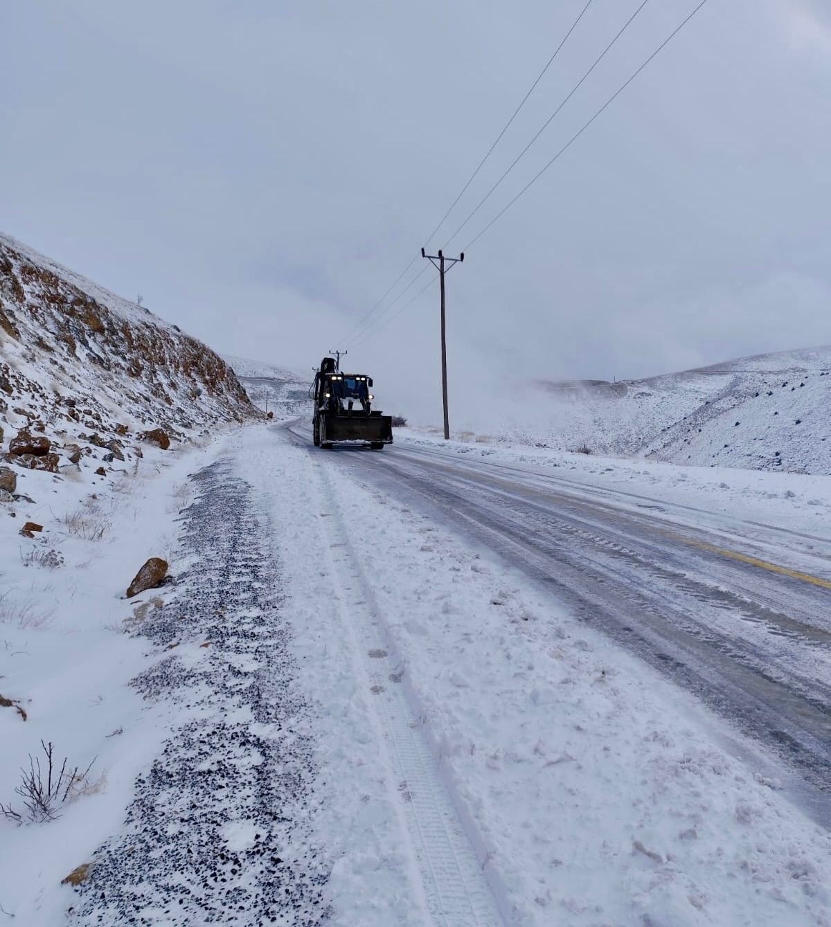 Yeşilyurt Belediyesi Karla Mücadelede Teyakkuzda!