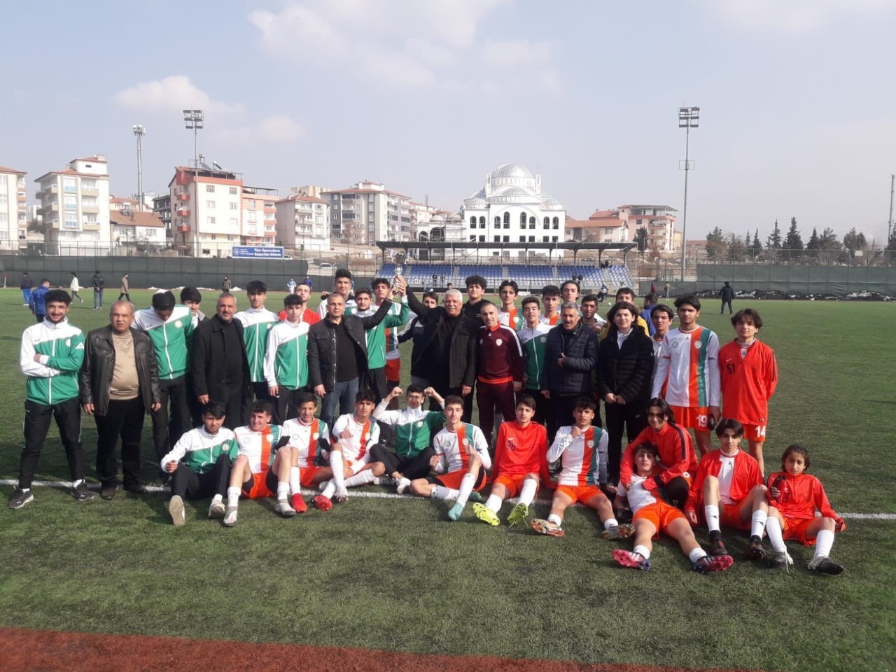 Yeşilyurt Belediyespor, namağlup şampiyon