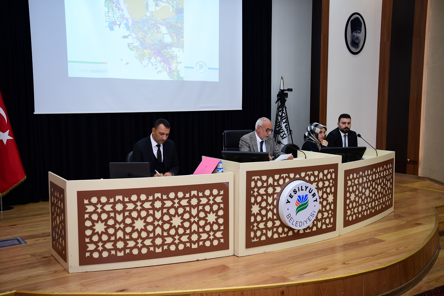 Yeşilyurt Meclisi Toplandı