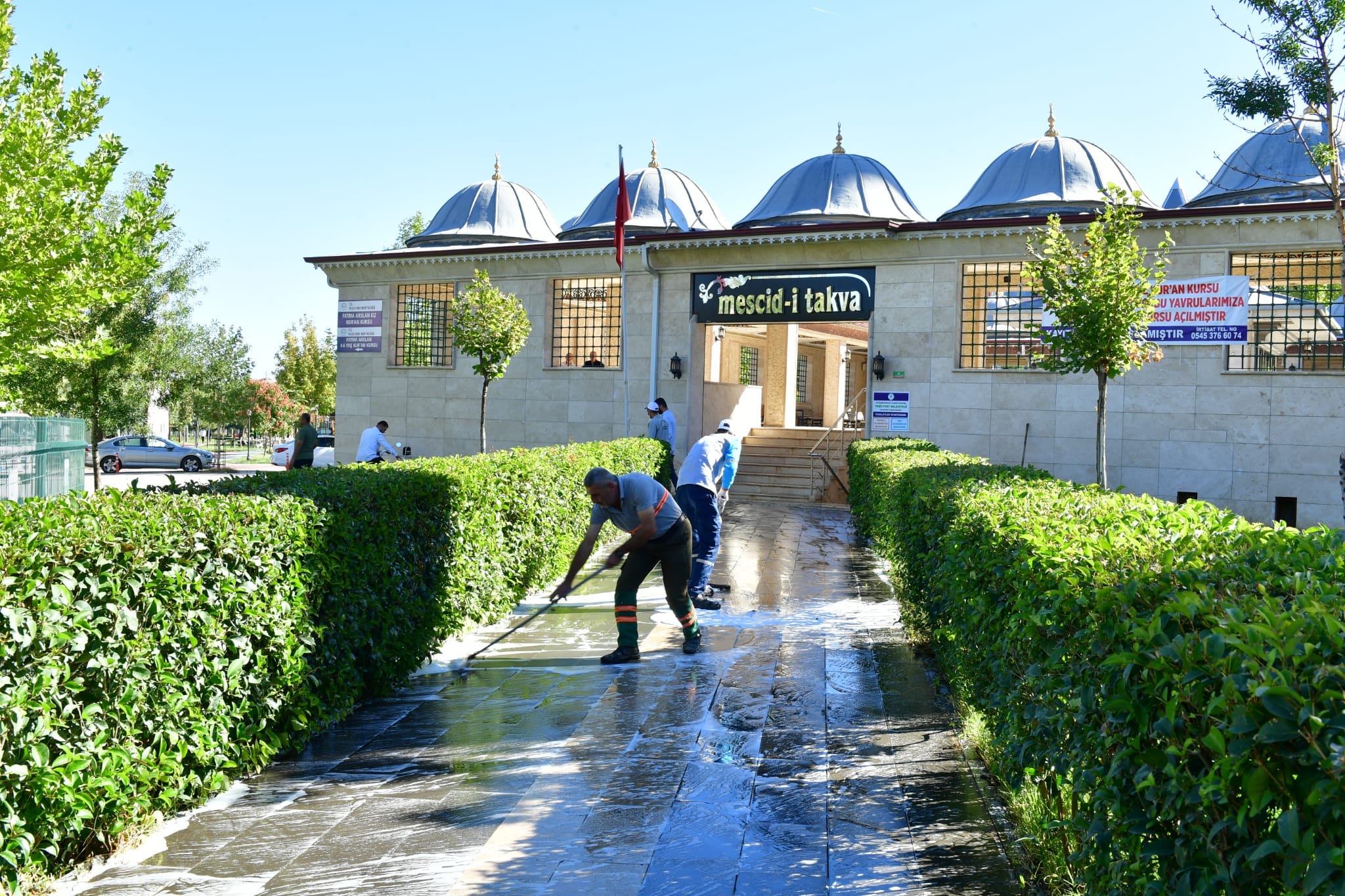 Yeşilyurt'taki Camiler Temizlendi