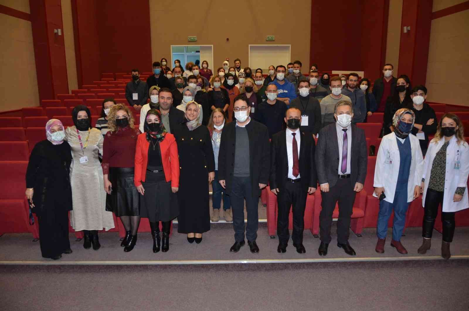 Yoğun bakım hemşireliği eğitim programı başladı